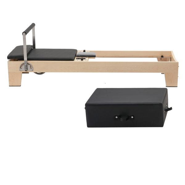 Studio Pilates Reformer detail